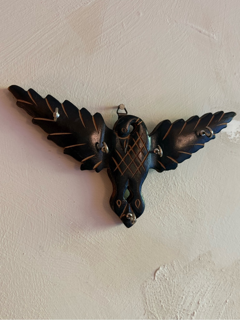 MCM Vintage Carved Wood Bird Wall Key Hooks 5 Hook Dark Stained